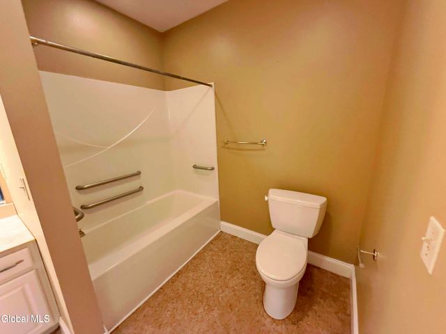 11 Fremont Street, Gloversville, NY 12078