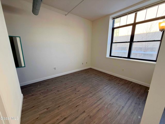 11 Fremont Street, Gloversville, NY 12078