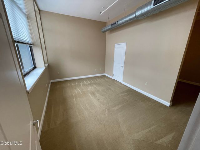 11 Fremont Street, Gloversville, NY 12078