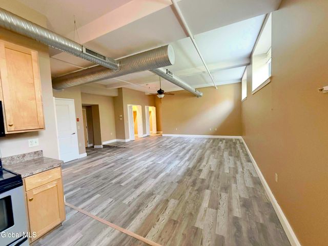 11 Fremont Street, Gloversville, NY 12078