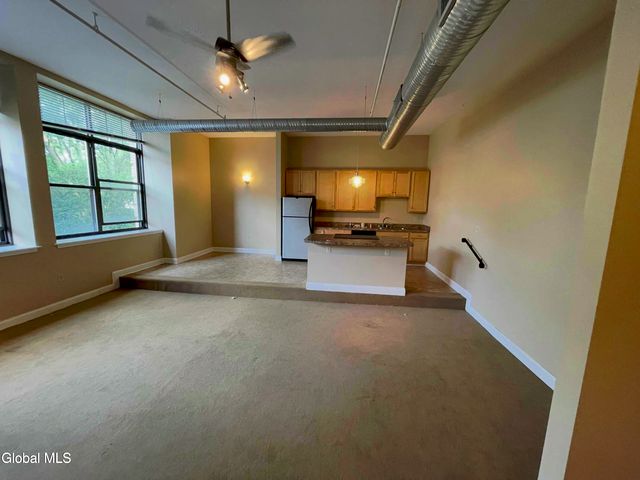 11 Fremont Street, Gloversville, NY 12078