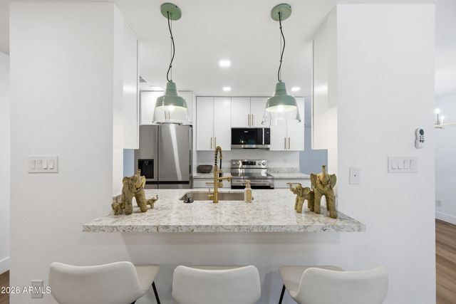 3223 W IRONWOOD Drive, Phoenix, AZ 85051