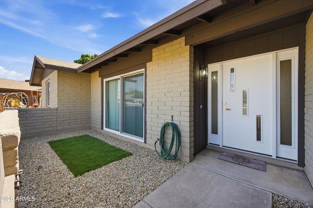 3223 W IRONWOOD Drive, Phoenix, AZ 85051