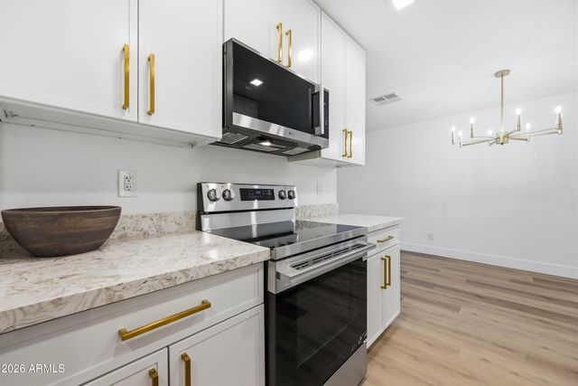 3223 W IRONWOOD Drive, Phoenix, AZ 85051