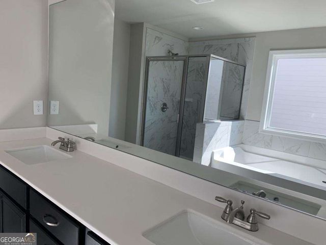 5203 Addison Street, Flowery Branch, GA 30542