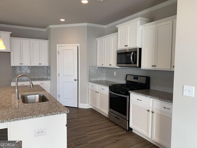 5203 Addison Street, Flowery Branch, GA 30542