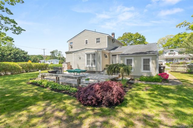 46 39th Street, Islip, NY 11751