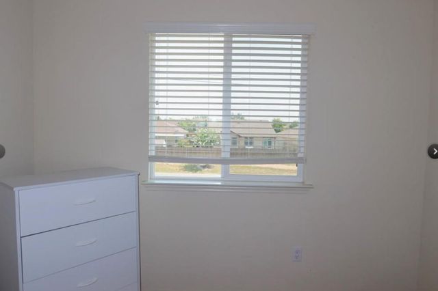 248 COAL DR, Jarrell, TX 76537