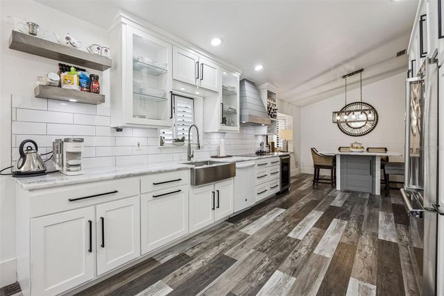 312 WATERWOOD DRIVE, Yalaha, FL 34797