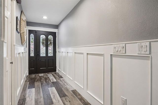 312 WATERWOOD DRIVE, Yalaha, FL 34797