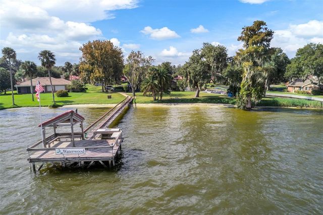 312 WATERWOOD DRIVE, Yalaha, FL 34797