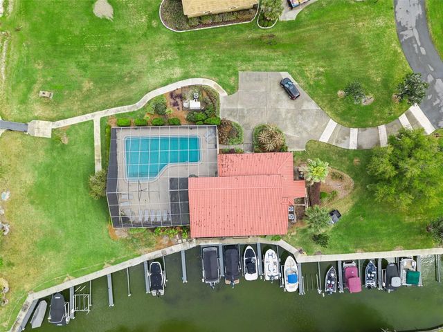 312 WATERWOOD DRIVE, Yalaha, FL 34797