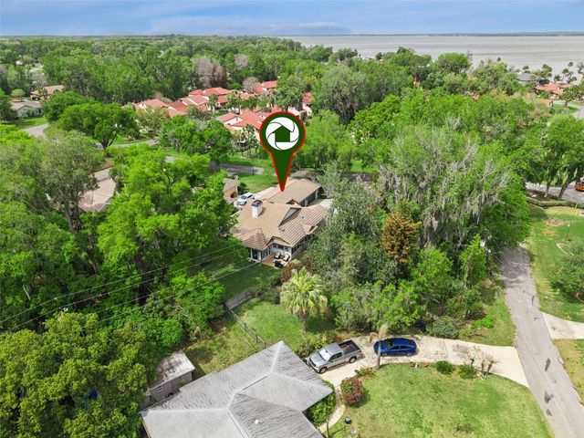 312 WATERWOOD DRIVE, Yalaha, FL 34797