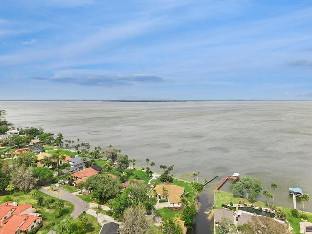 312 WATERWOOD DRIVE, Yalaha, FL 34797