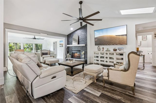 312 WATERWOOD DRIVE, Yalaha, FL 34797