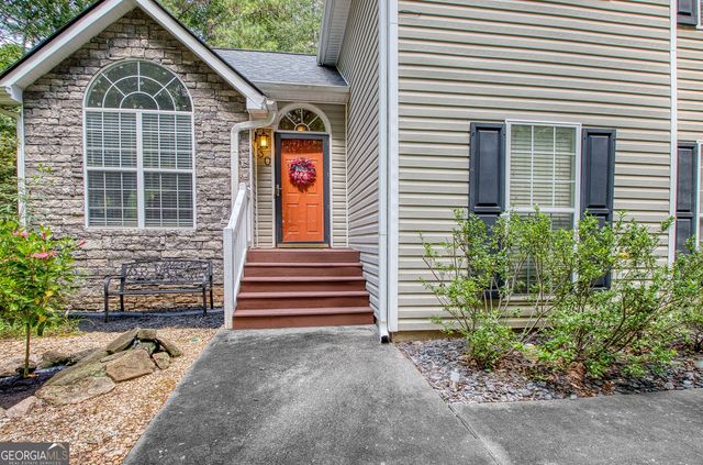30 Orchard Hills Ct, Newnan, GA 30263