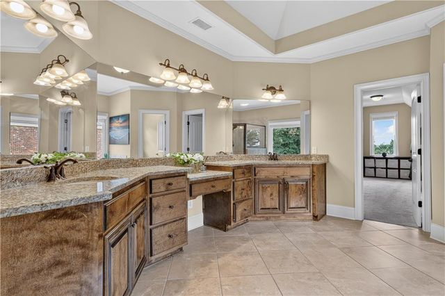 4219 Sierra Creek Drive, Hoschton, GA 30548