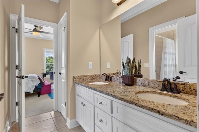 4219 Sierra Creek Drive, Hoschton, GA 30548