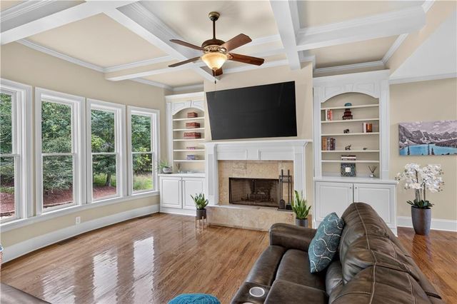 4219 Sierra Creek Drive, Hoschton, GA 30548