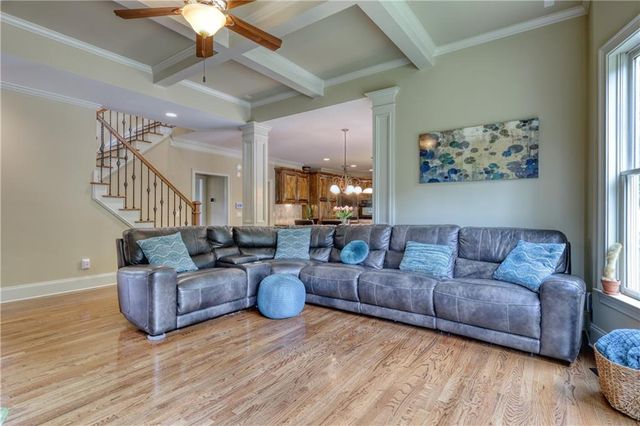 4219 Sierra Creek Drive, Hoschton, GA 30548