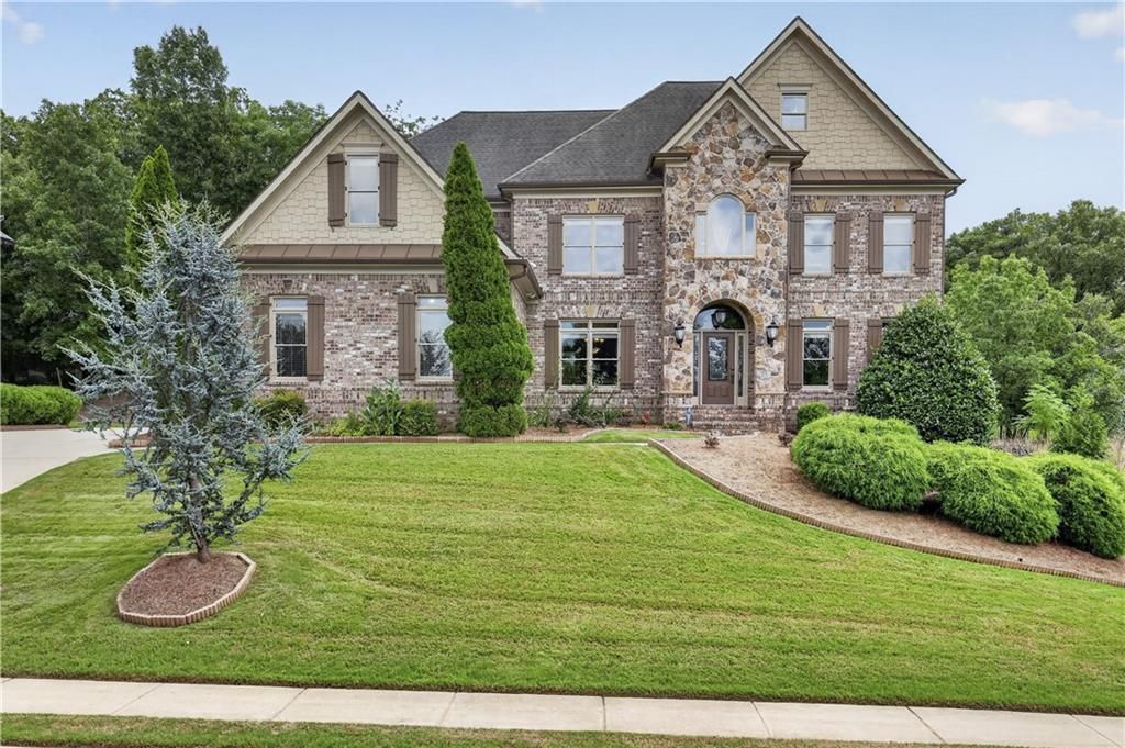 4219 Sierra Creek Drive, Hoschton, GA 30548