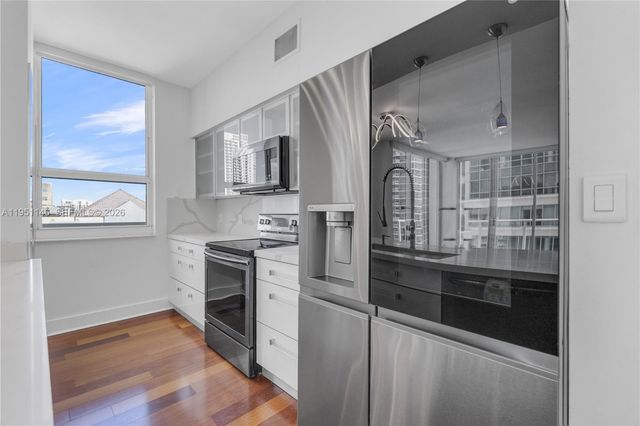 1155 Brickell Bay Dr PH102, Miami, FL 33131