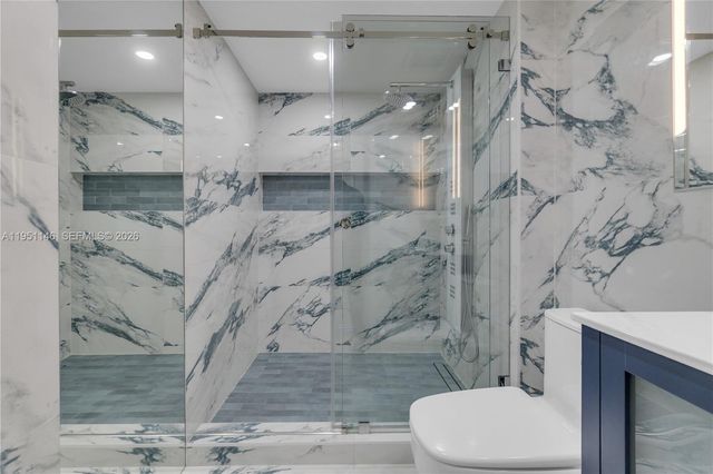 1155 Brickell Bay Dr PH102, Miami, FL 33131