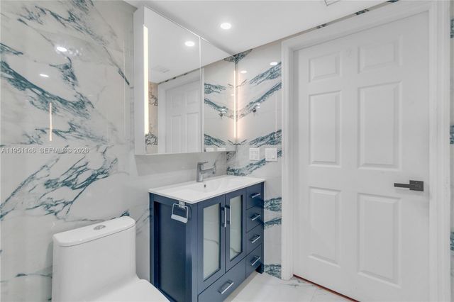 1155 Brickell Bay Dr PH102, Miami, FL 33131