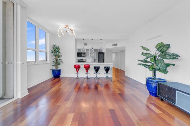 1155 Brickell Bay Dr PH102, Miami, FL 33131