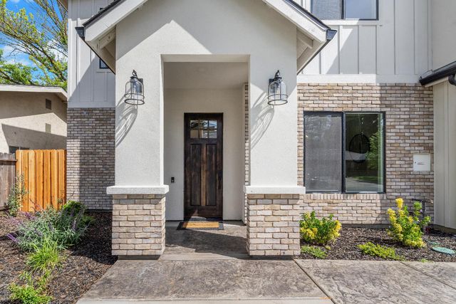 104 Southlite Cir, Sacramento, CA 95831
