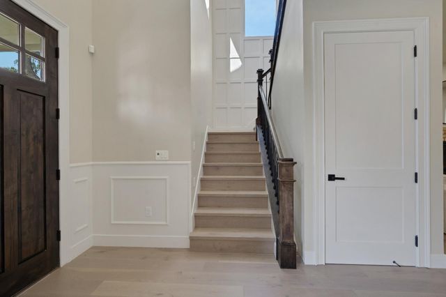 104 Southlite Cir, Sacramento, CA 95831