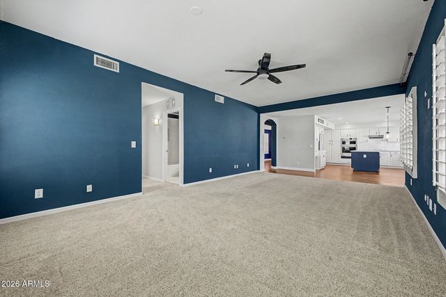 7815 W KERRY Lane, Glendale, AZ 85308