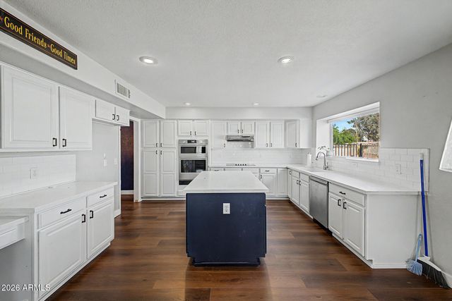7815 W KERRY Lane, Glendale, AZ 85308