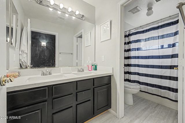 7815 W KERRY Lane, Glendale, AZ 85308