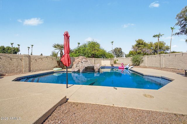7815 W KERRY Lane, Glendale, AZ 85308