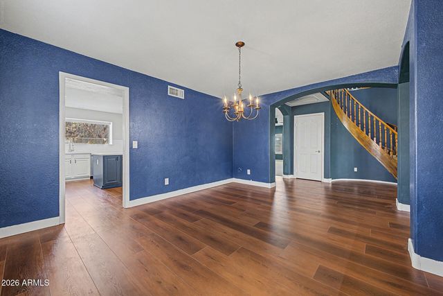 7815 W KERRY Lane, Glendale, AZ 85308