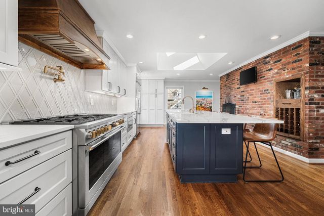 1107 POTOMAC LN, Alexandria, VA 22308