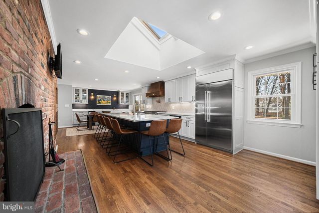 1107 POTOMAC LN, Alexandria, VA 22308