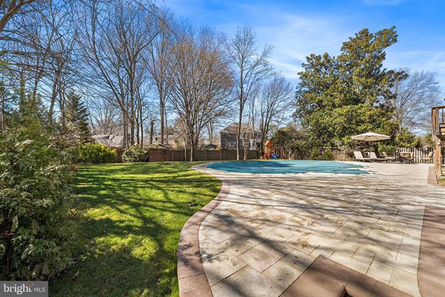 1107 POTOMAC LN, Alexandria, VA 22308