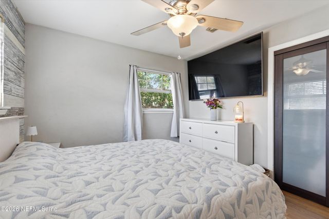 2438 BUTTONWOOD Drive, Jacksonville, FL 32216