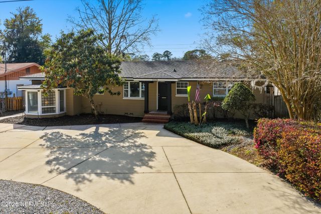 2438 BUTTONWOOD Drive, Jacksonville, FL 32216