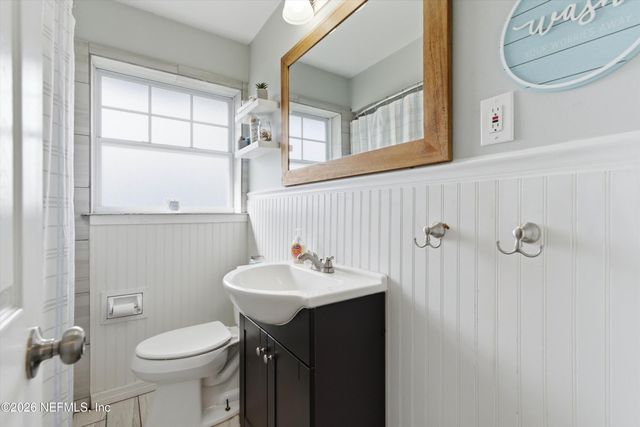 2438 BUTTONWOOD Drive, Jacksonville, FL 32216