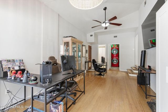 2438 BUTTONWOOD Drive, Jacksonville, FL 32216