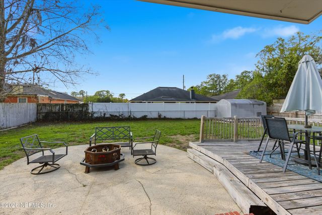 2438 BUTTONWOOD Drive, Jacksonville, FL 32216