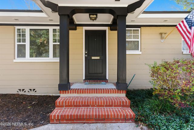 2438 BUTTONWOOD Drive, Jacksonville, FL 32216