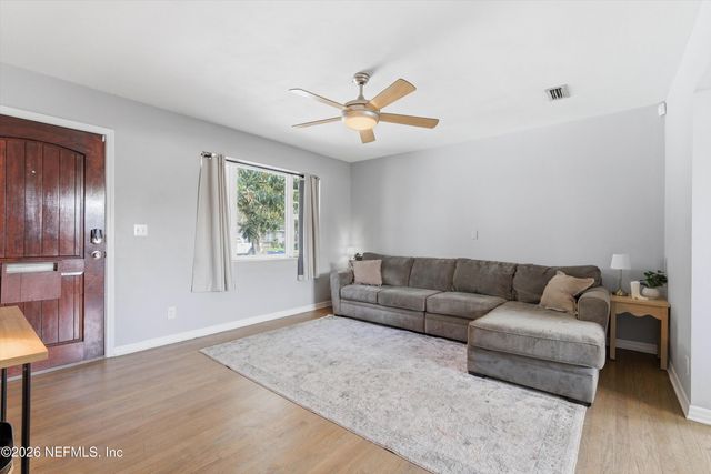 2438 BUTTONWOOD Drive, Jacksonville, FL 32216