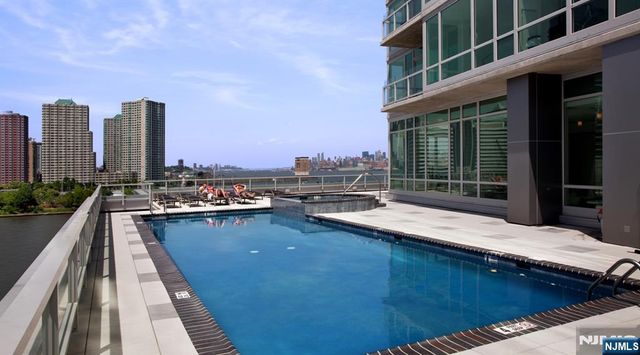 2 2nd Street 1207, Jersey City, NJ 07302