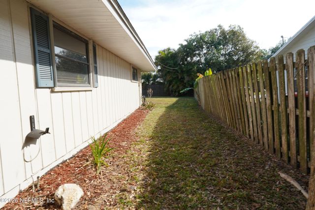 166 23RD Avenue, Vero Beach, FL 32962