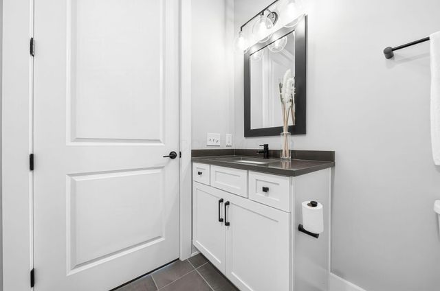 719 Civitas Avenue, B404, Columbus, OH 43215