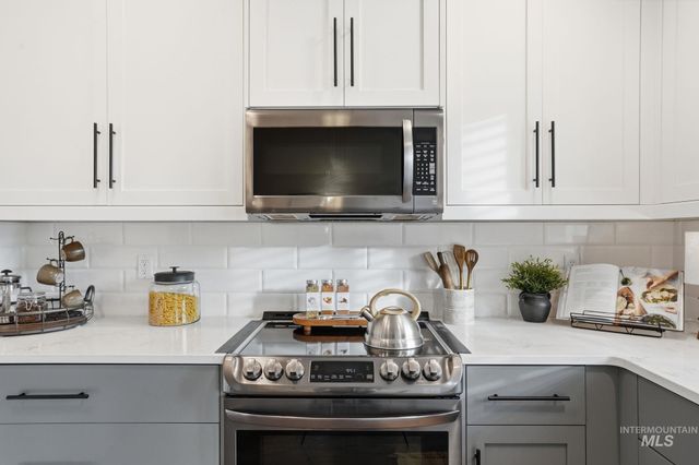 3525 S Annette Ave, Boise, ID 83705